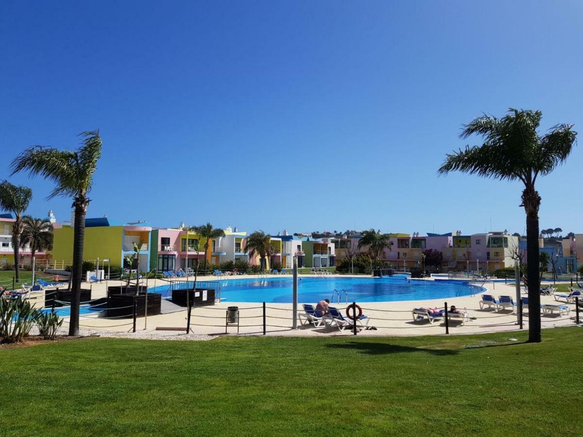 Marina De Albufeira Orada Resort - 2-Bed Apartment With Huge Pool Extérieur photo