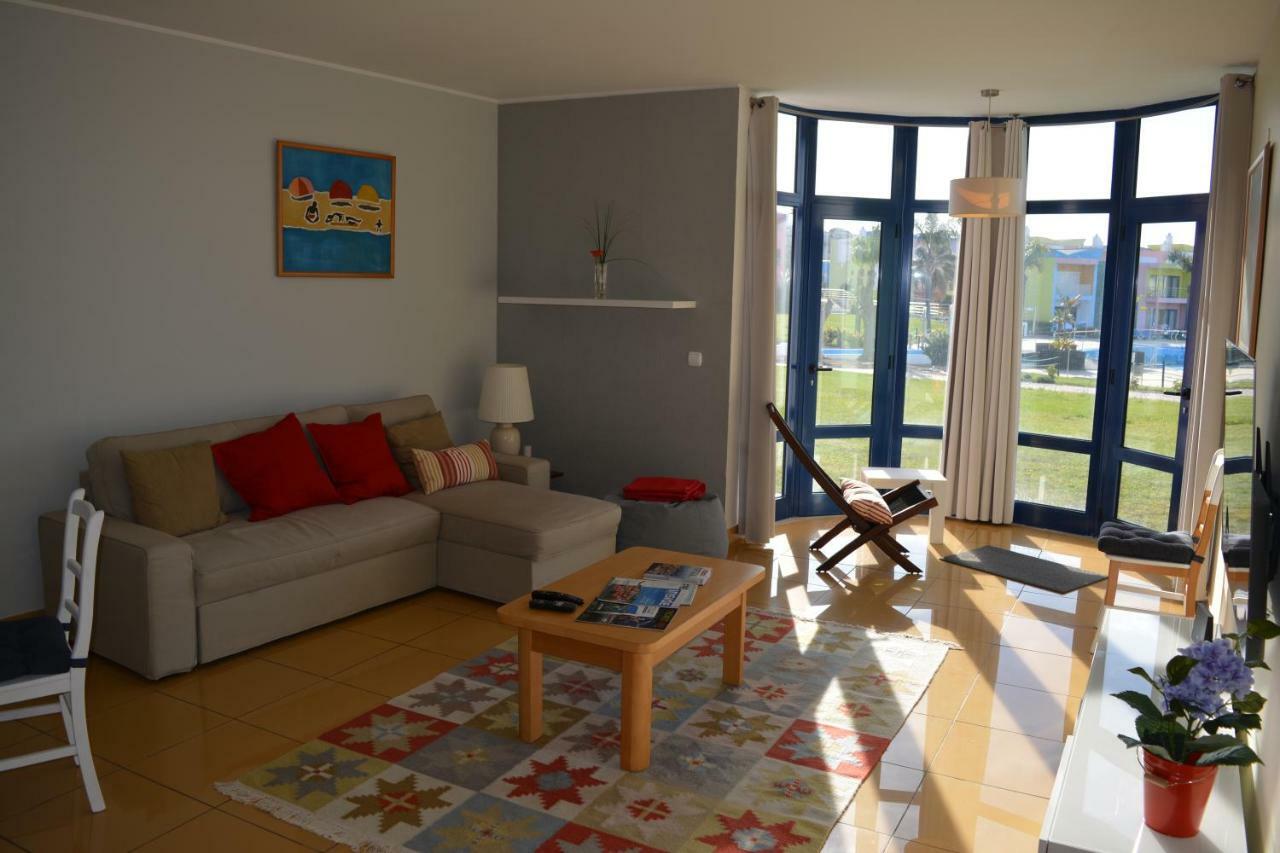 Marina De Albufeira Orada Resort - 2-Bed Apartment With Huge Pool Extérieur photo